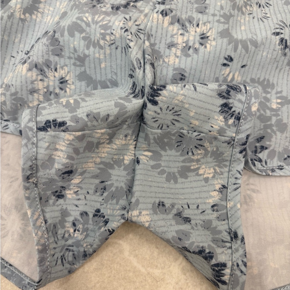 Sweaty Betty Blue White Floral Time Trial Run Shorts Size Small - Picture 3 of 11